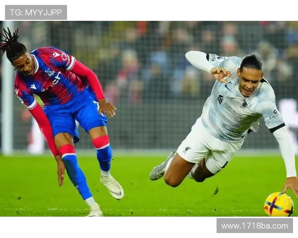 VAR呢？胡珀无视加克波禁区内明显犯规